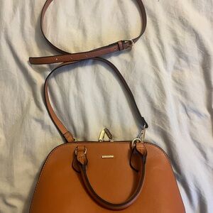 Elegant Tan Handbag